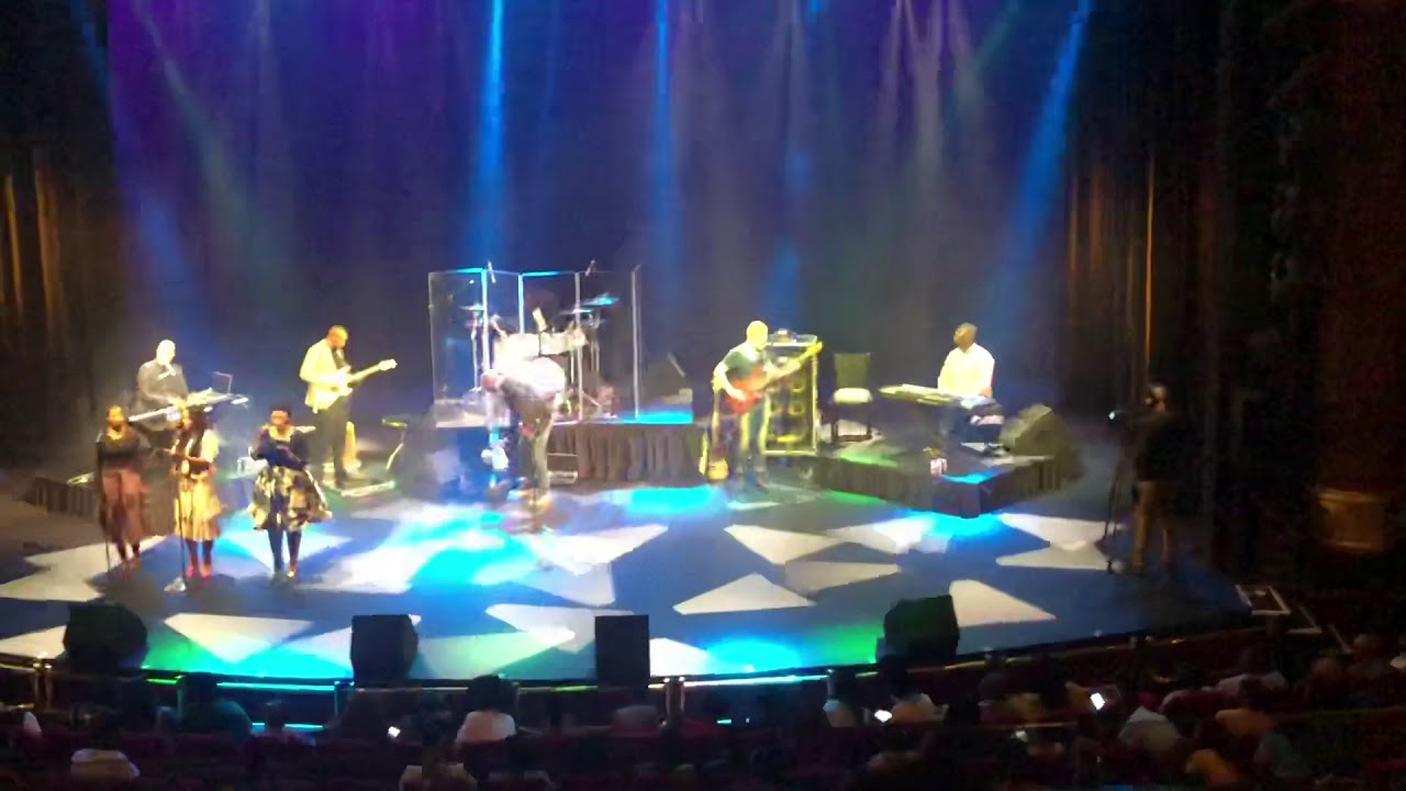 Gcina Nhlapho & band-Ndlalifa yombuso