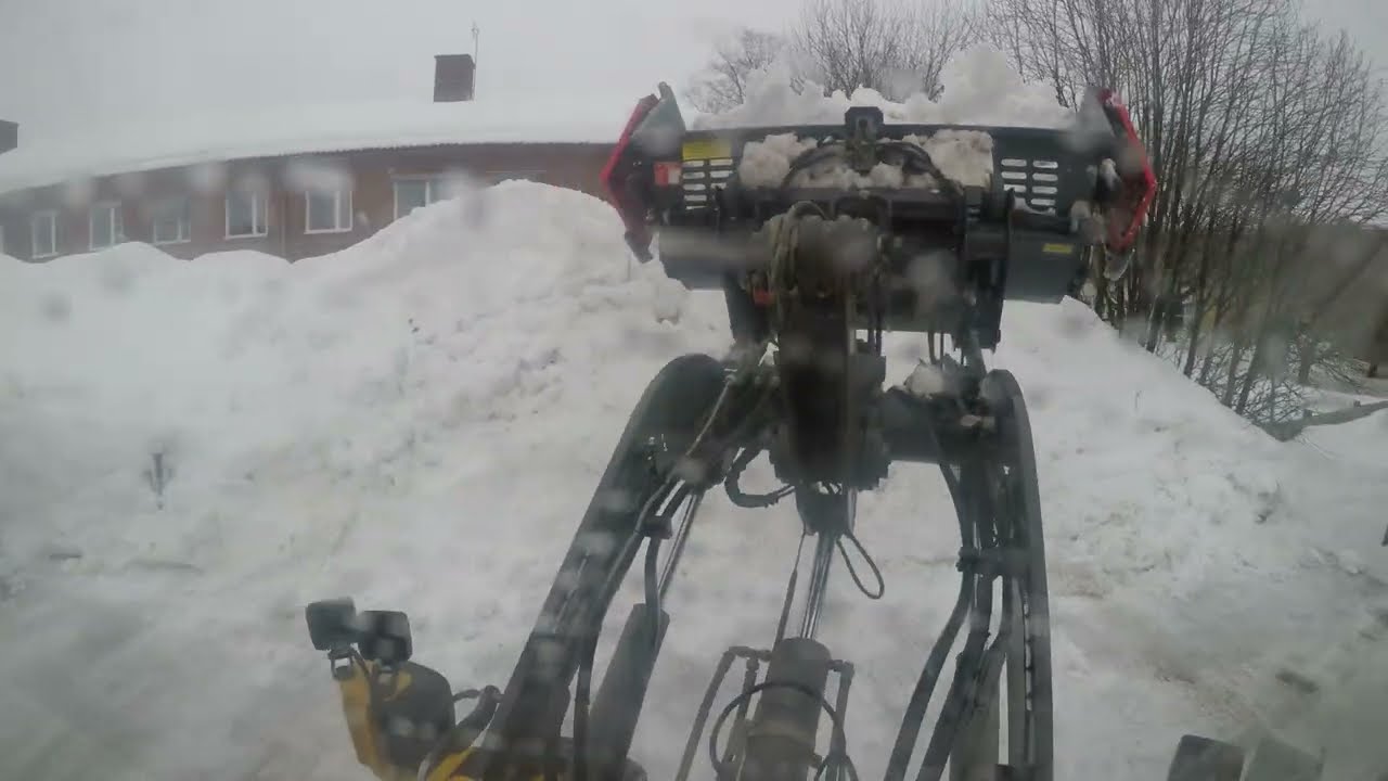 Volvo L35GT Snow removal with Siljum multi bucket PART 1