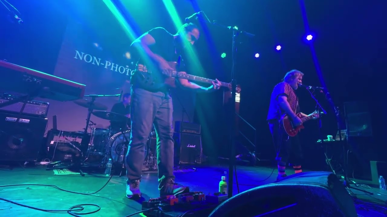 Pinback, “Non-Photo Blue” Live