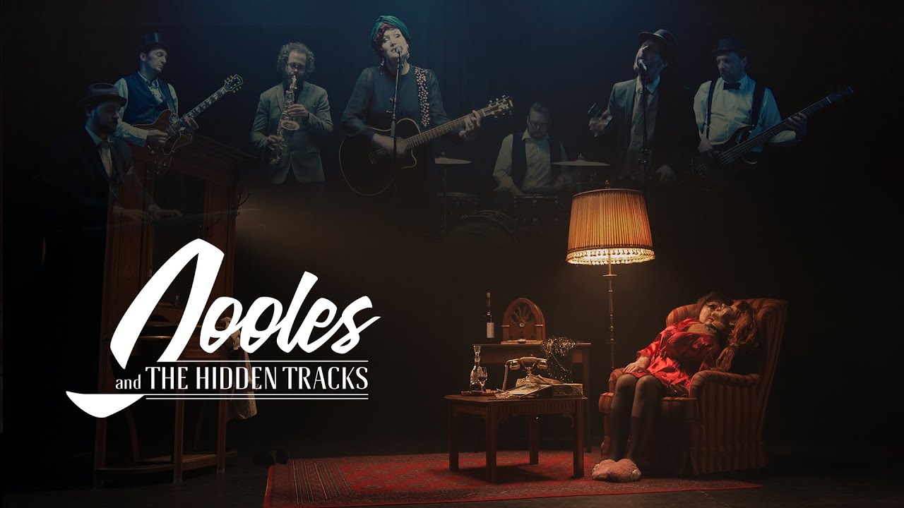 Jooles & The Hidden Tracks - Hunting A Ghost