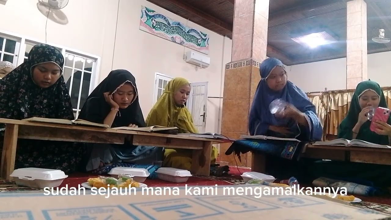 Kelompok 3: Memakmurkan Masjid di Bulan Ramadhan 