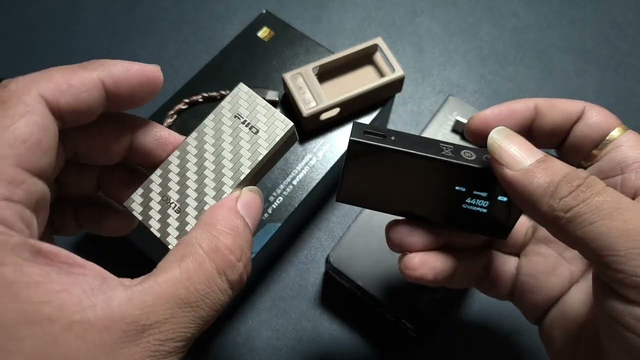 Fiio QX13 vs Questyle M18i Comparison of Flagships DAC !! @FiiOOfficial @questyle_official