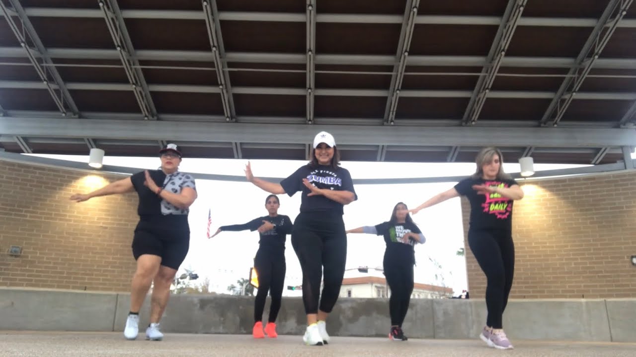 “Una Loba Como Yo Shakira: Versión Merengue” - Zumba con Yesenia