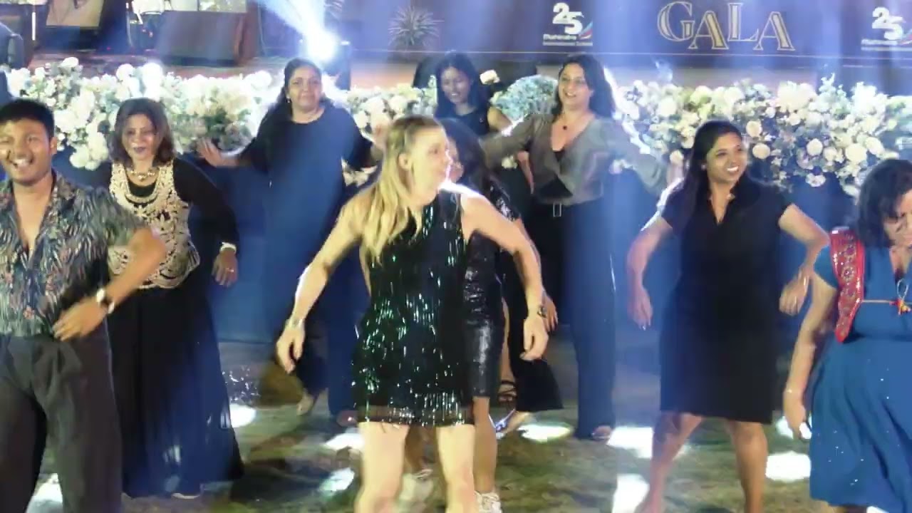 Mahindra International School - 25th Anniversary Gala Flashmob | Ankit Dasgupta | Anand Mahindra