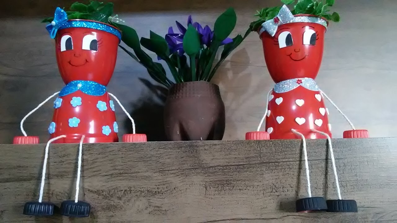VASO BONECAS COM POTES DE EXTRATO DE TOMATE - ÓTIMAS PARA SUCULENTAS