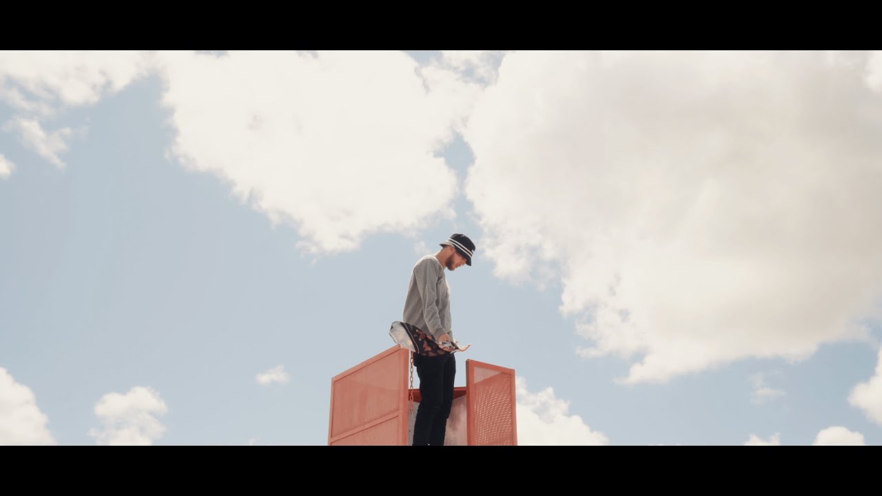 Rouge Carmin - Pluie dans le ciel