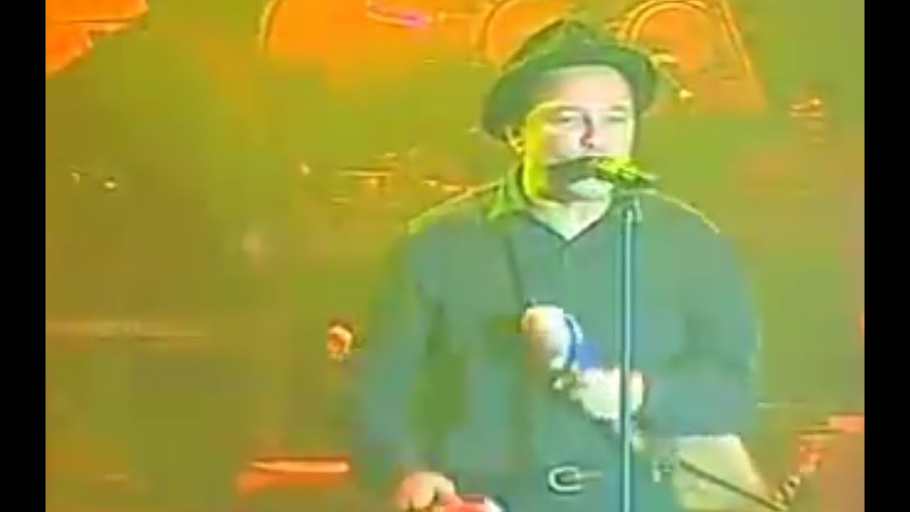 Rubén Blades con Editus Ensamble | TE ESTAN BUSCANDO
