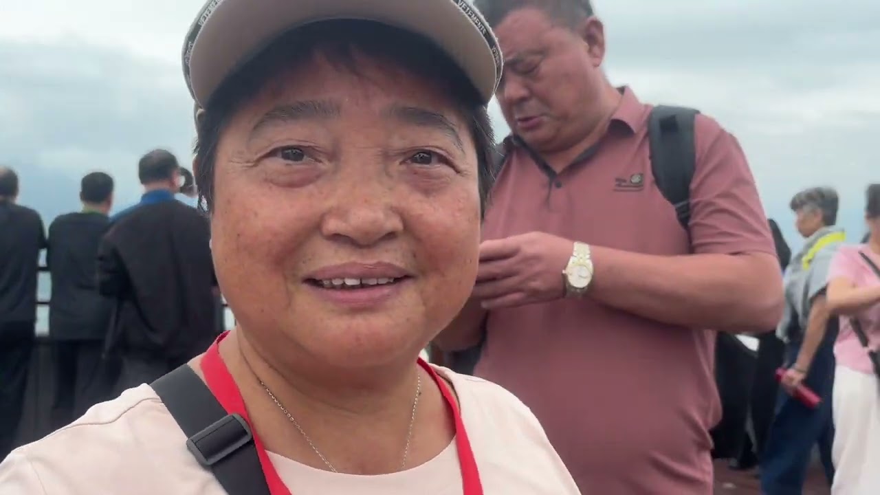 長江三峽旅遊（4）近距離走近三峽大壩，￼宜昌地道美食肥魚，蘿蔔餃子，涼蝦￼