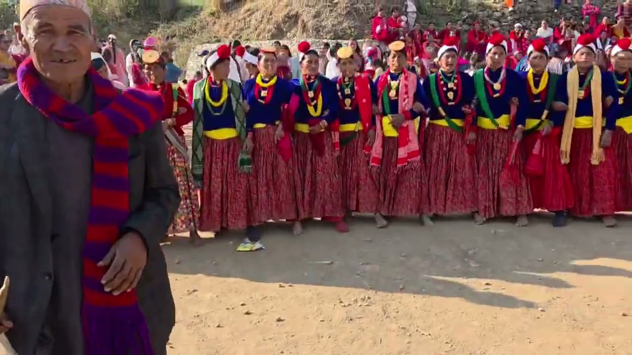 आहा! हाम्रो परम्परा, हाम्रो भेषभुषा।