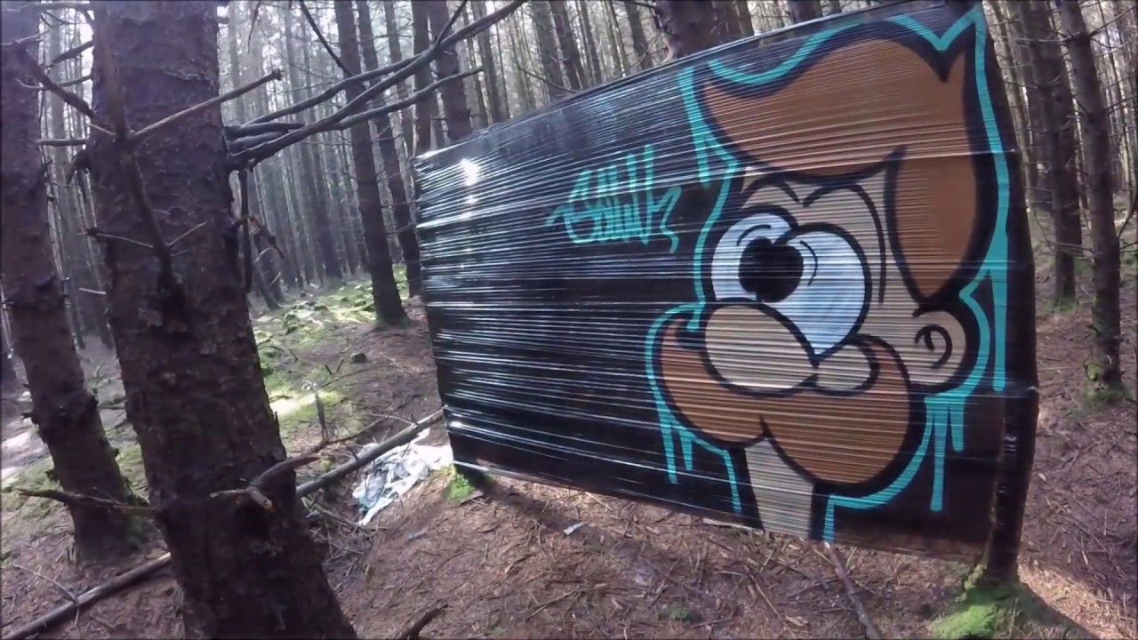 Graffiti Character Plastic Wrap / CelloGraff #37