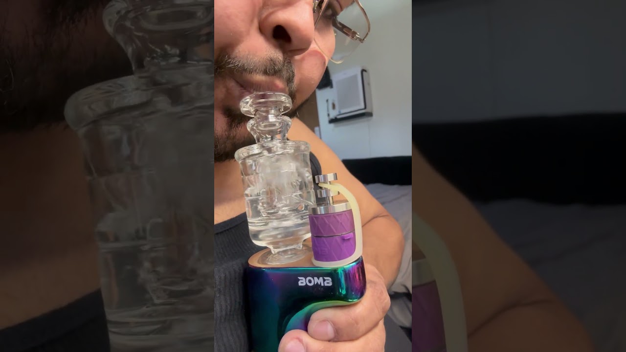 Kosher glass chugger top with restricted cloud vortex cap on the Bomb E - Rig￼
