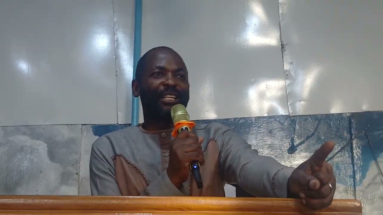 SUIVEZ BIEN CETTE EXTRAIT AVEC LE PASTEUR DAVID TSHIMANGA 19DEC 2015