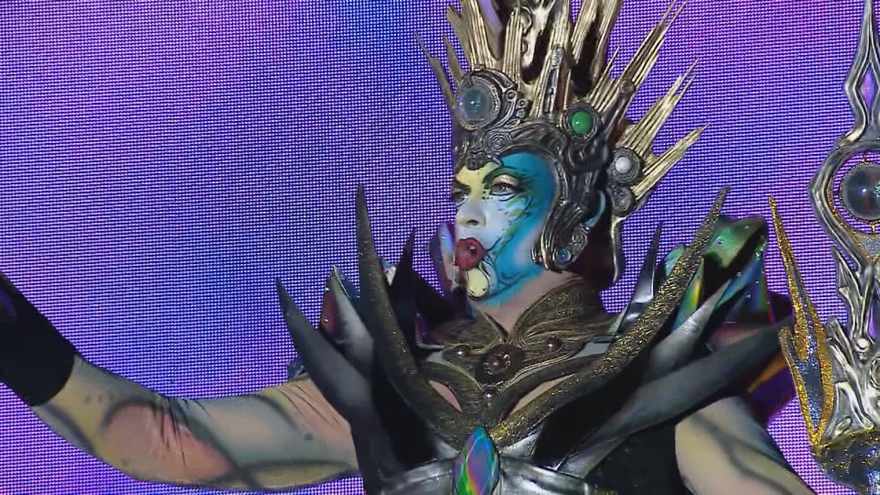 Sa Majestat Tattoo Filós del Plor antic Carnestoltes primer, ja regna a Sitges