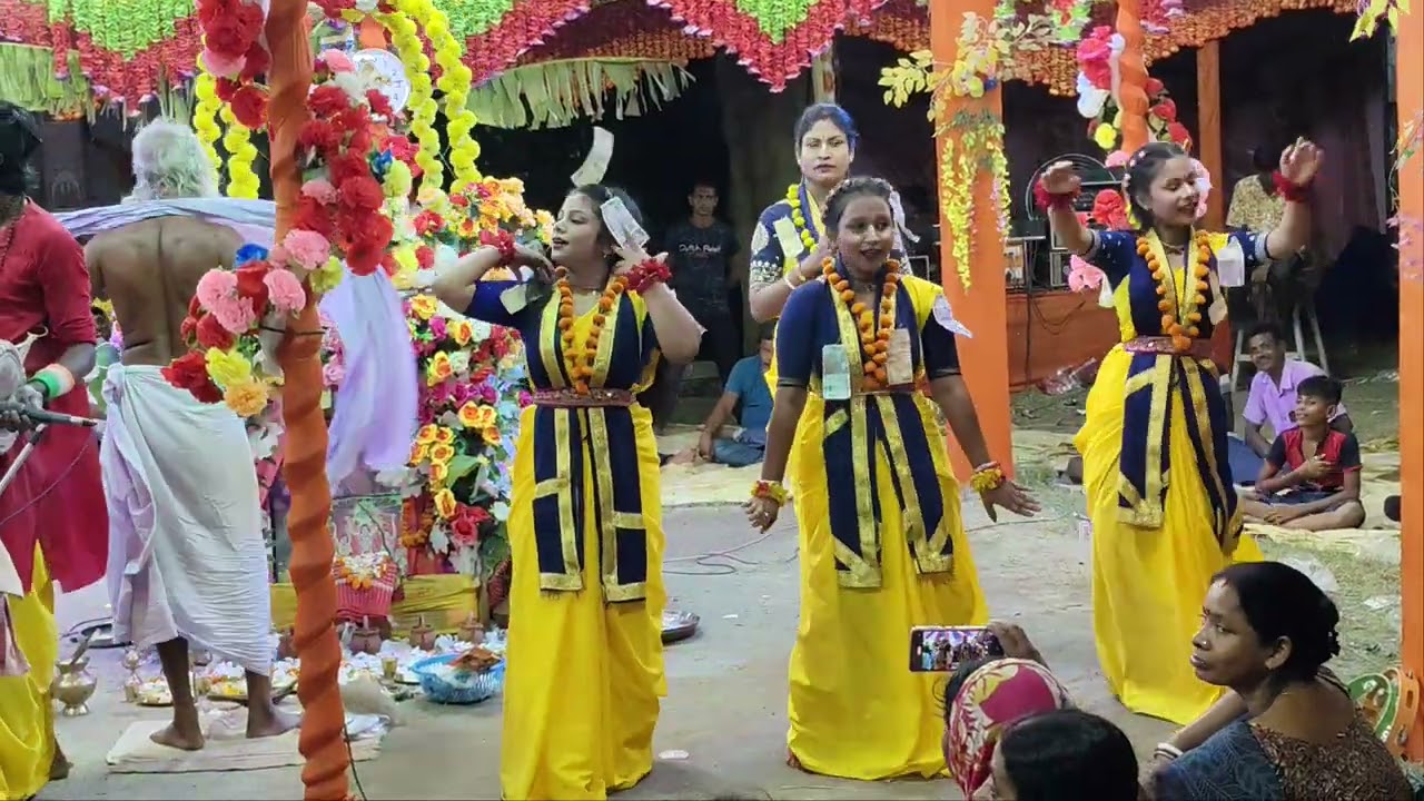 হরে কৃষ্ণ গানের সুর জামা আমার কালো