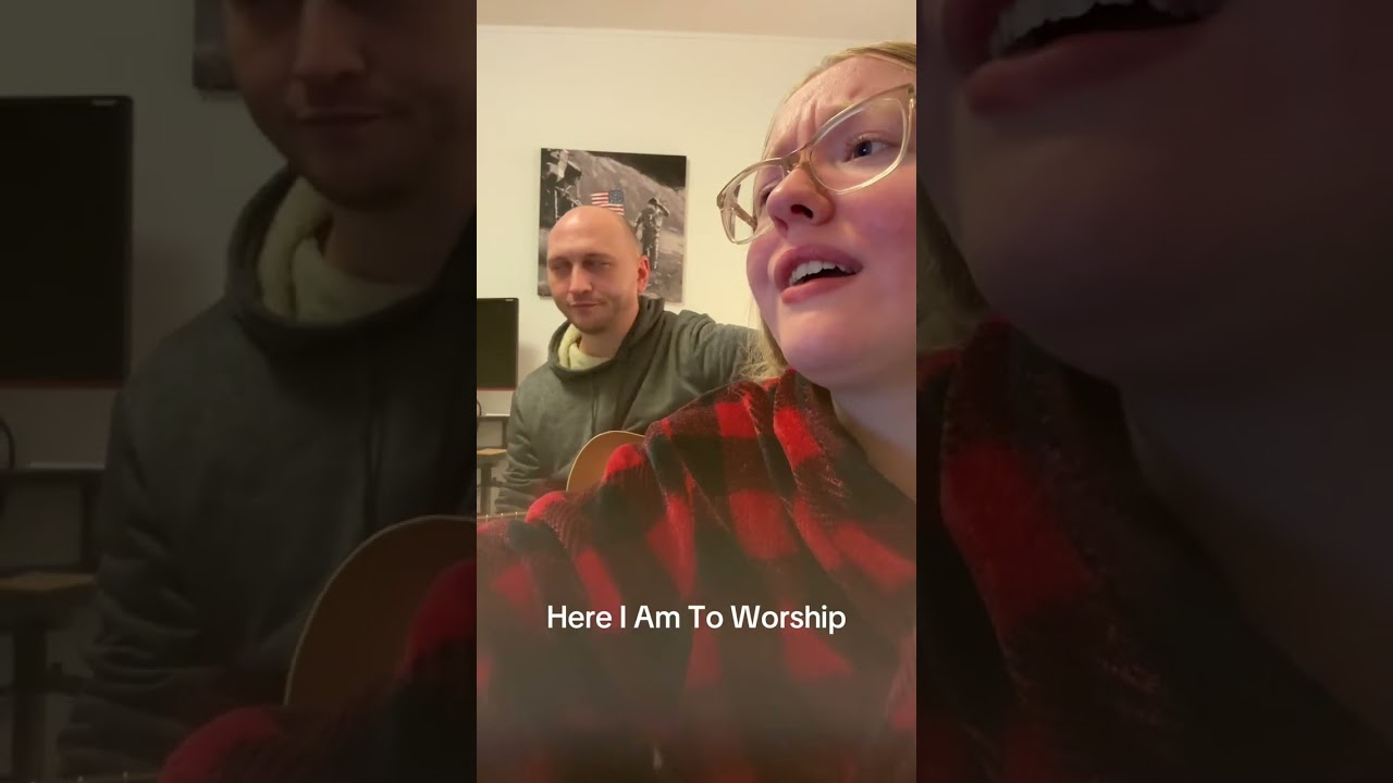 Dean and Sarah - Here I Am to Worship