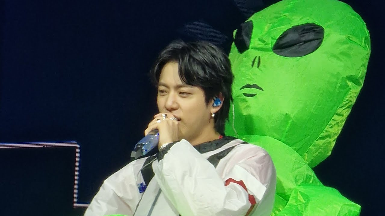 250805 Jin (BTS) at O2 in London [Day 1] || full concert (fancam)