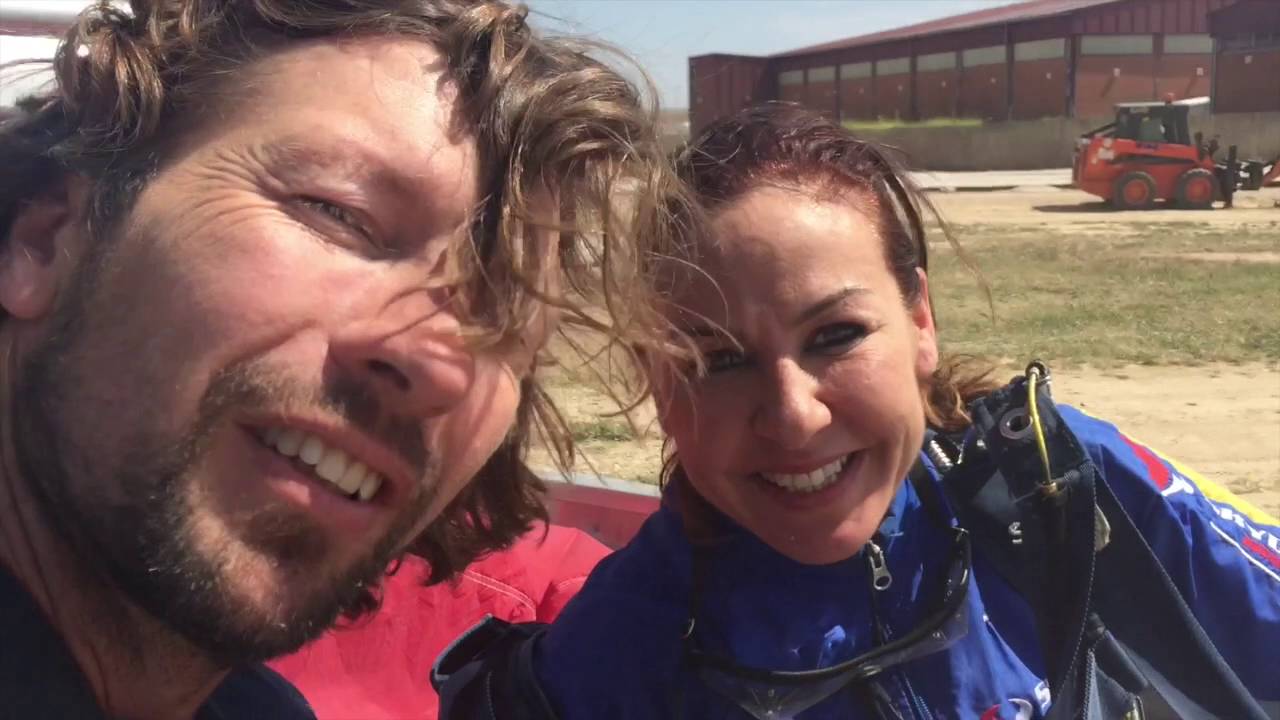 AFF Nuria Gorjon en Skydive Madrid. (SKYDIVING)