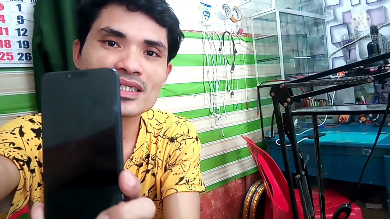 How to Remove back cover of oppo a3s and battery