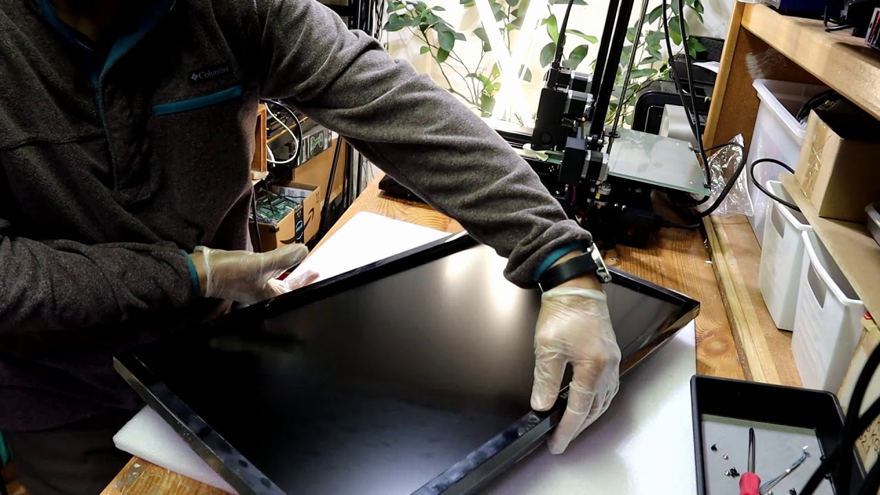 How to disassemble Samsung 4k monitor.