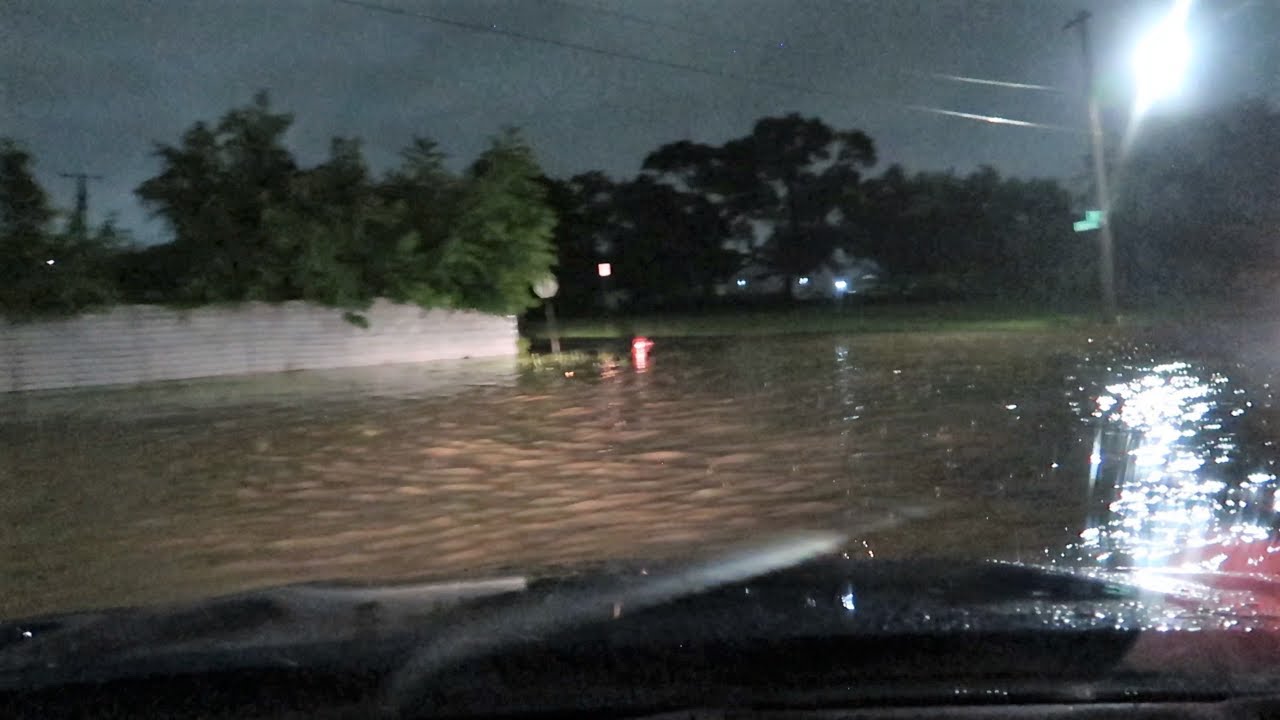 DETROIT WEST SIDE HOODS FLOOD AFTER HEAVY RAIN