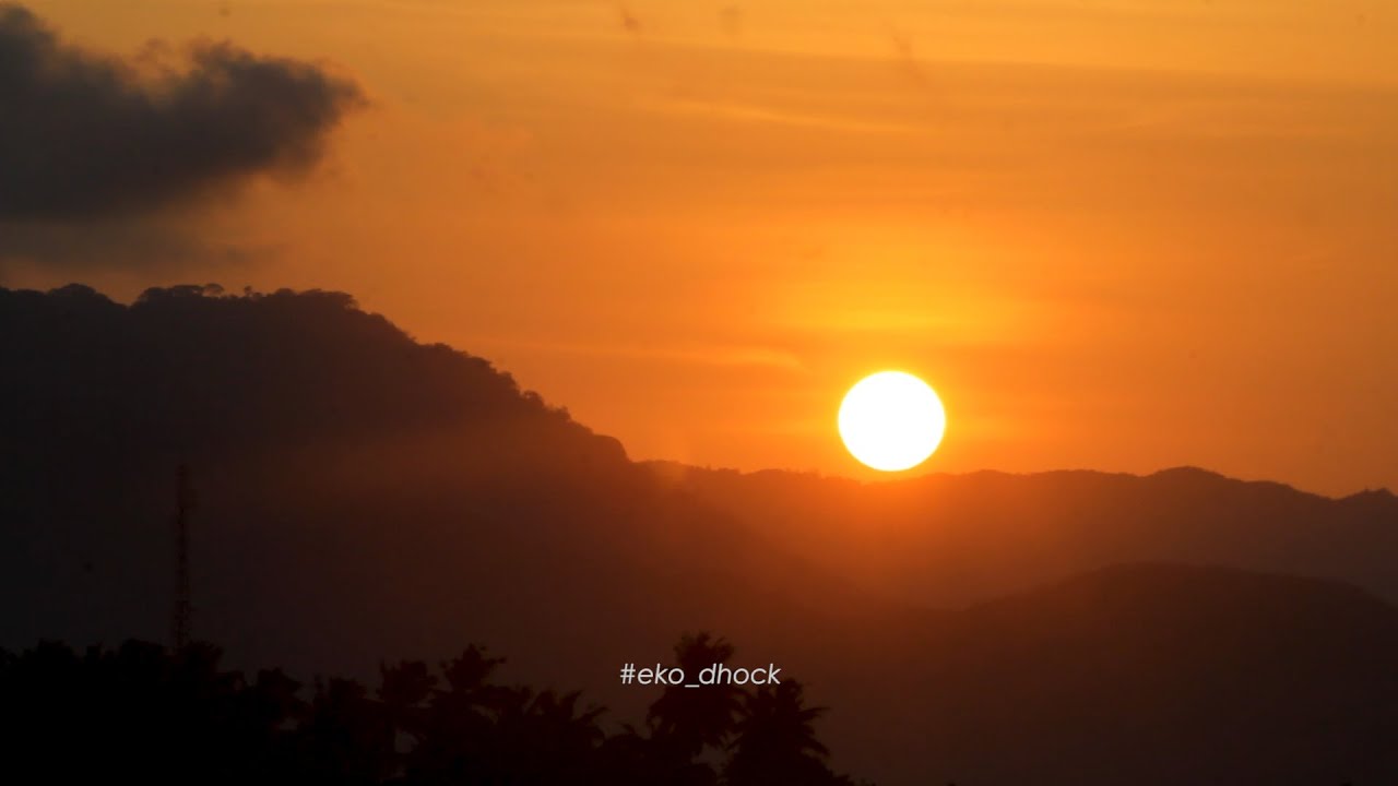 SUNSET DERMAGA TONGKANG AMBULU - JEMBER | Eko Dhock