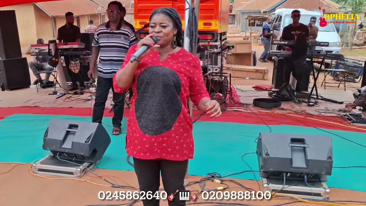 Ophelia performed @ Berekum Jinijini