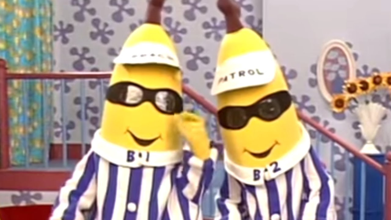 Snow Storm - Classic Episode - Bananas In Pyjamas Official