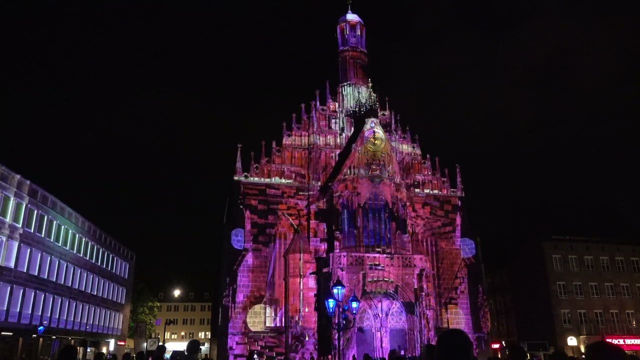 Blaue Nacht 2022 Nürnberg - Der Hauptmarkt