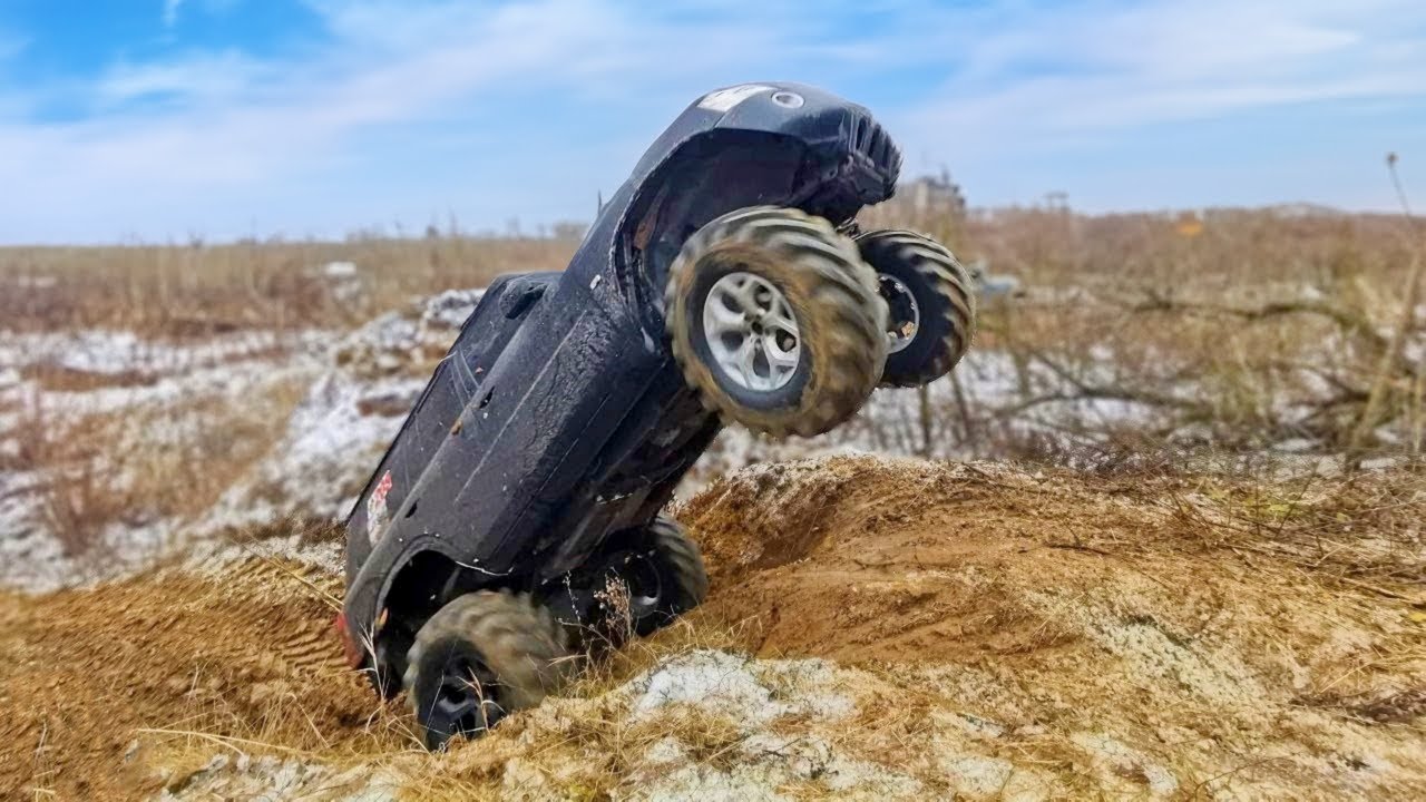 CRAZY NISSAN Patrol vs SUZUKI Grand Vitara vs MERCEDES G-Class vs NIVA  [MUD OFF Road]