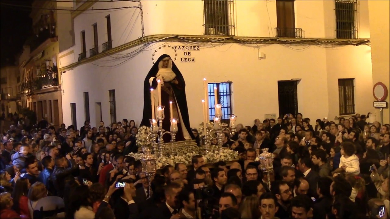 Traslado de la Esperanza de Triana a Santa Ana 2017