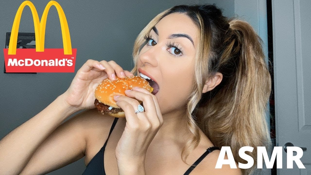 ASMR Español | COMIENDO HAMBURGUESA DE MCDONALDS (Eating Sounds)