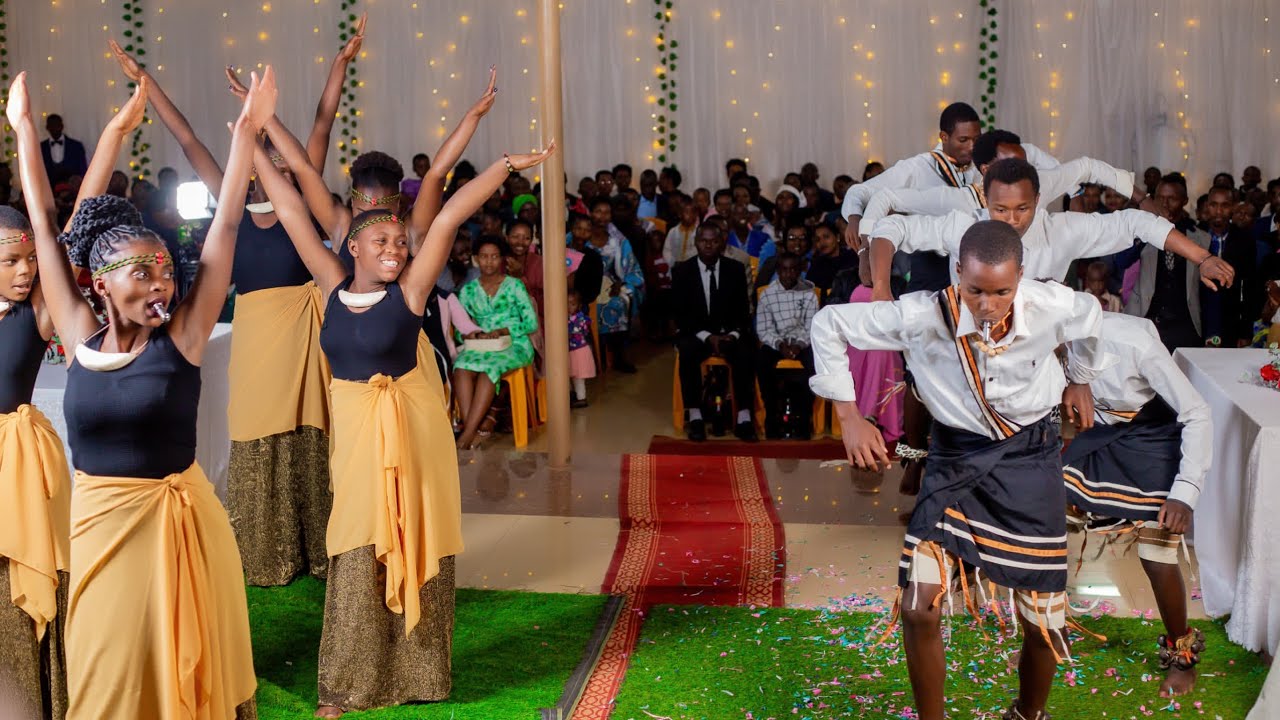 Wari bwababone ?ugurura video urabe ukwo Abahizi basusurukije abantu baratangara