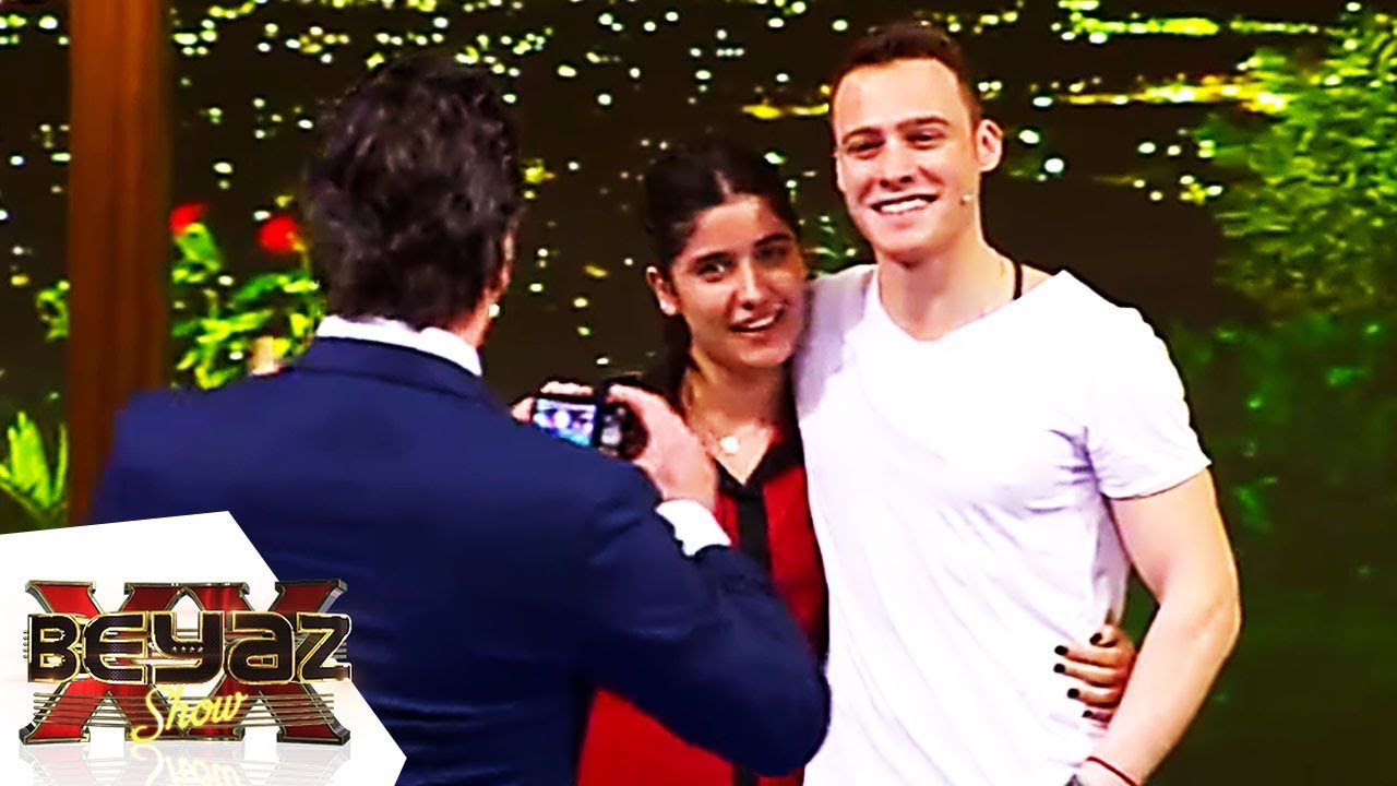 Beyaz, Kerem Bürsin'in Fotoğrafçılığını Yaptı - Beyaz Show