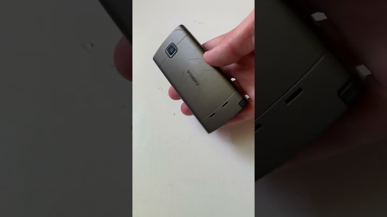Nokia 5250 - бюджетный сенсорный смартфон