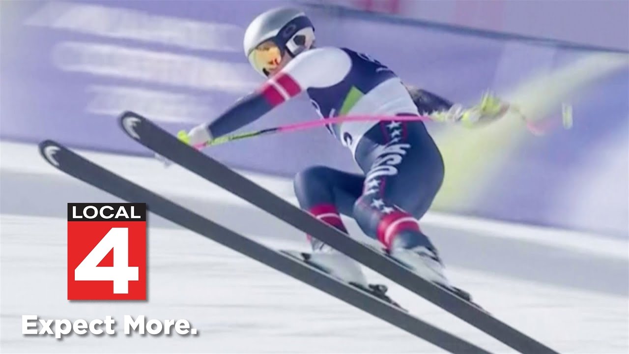 Lindsey Vonn undergoes surgery following crash