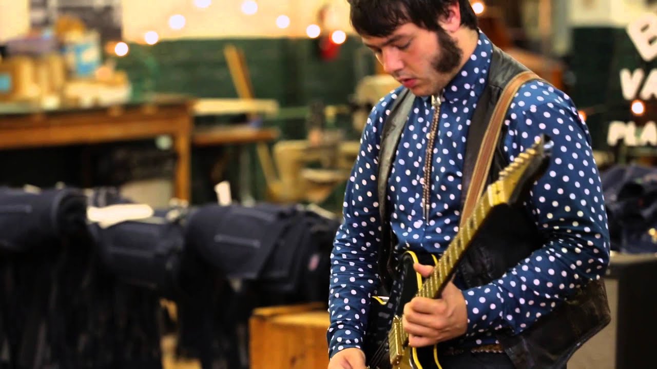 Caveman - In The City (Live @ Rhythm & Roots 2014)