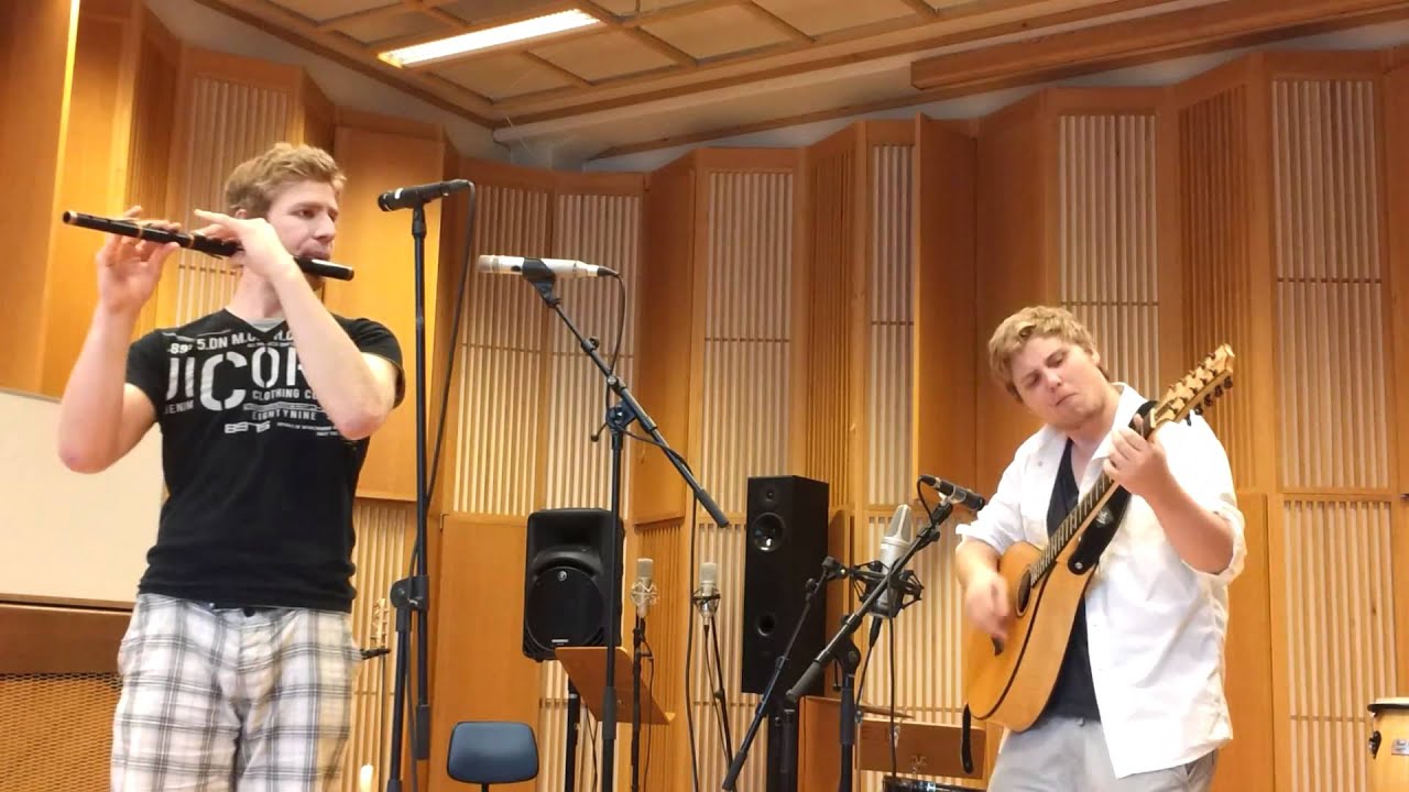 Two reels played on Cittern and Irish Flute