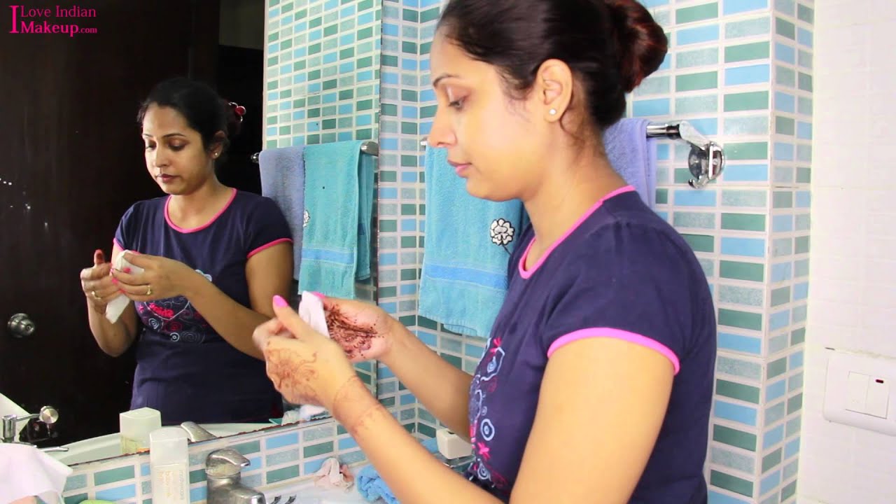 How to Remove Makeup Properly - The Easy Way!