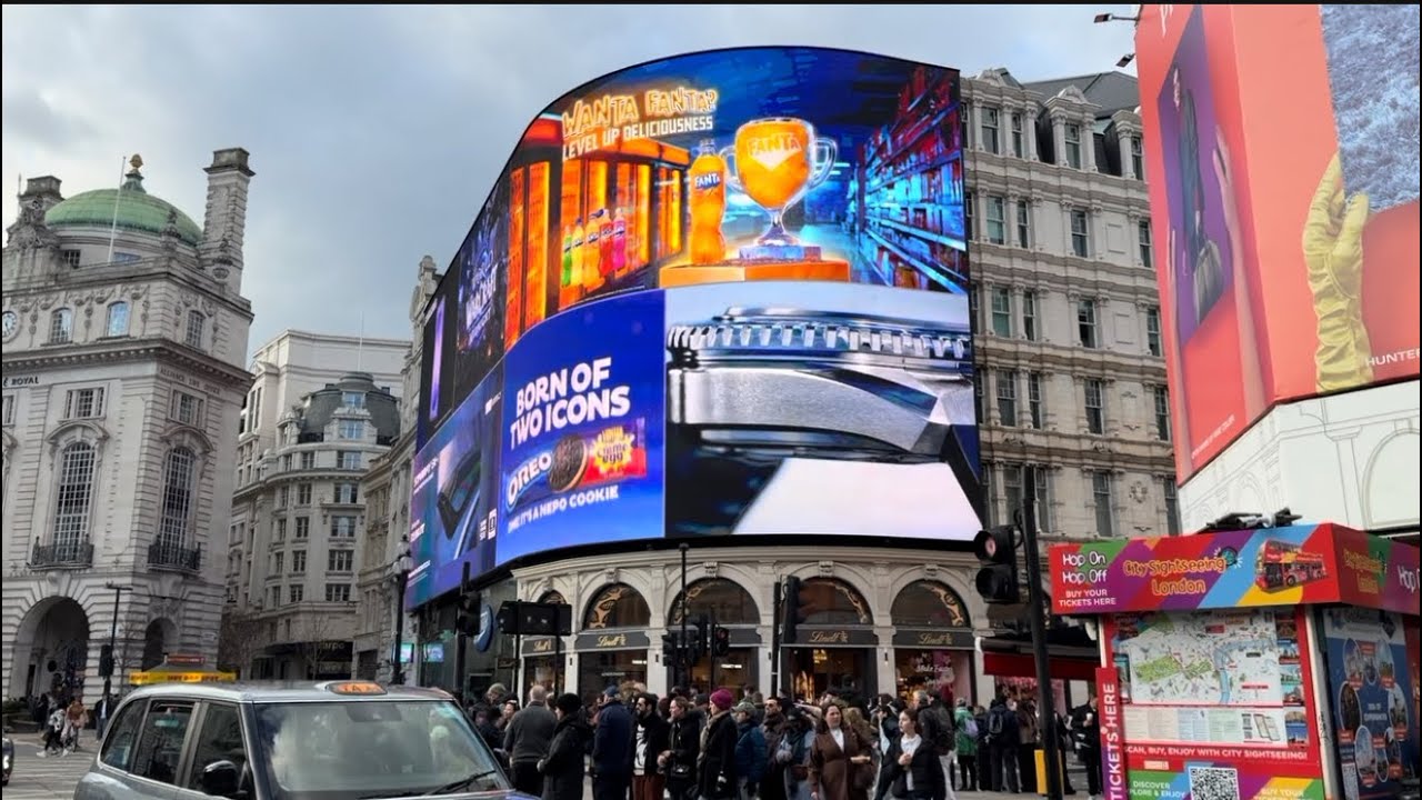Piccadilly Circus  Central London exploring part 4 eyes on you
