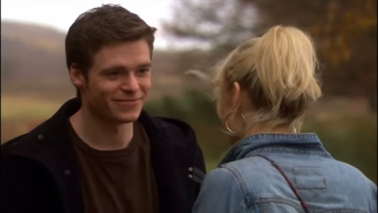 Hope Springs 1x7 Kiss scene - Richard Madden & Christine Bottomley
