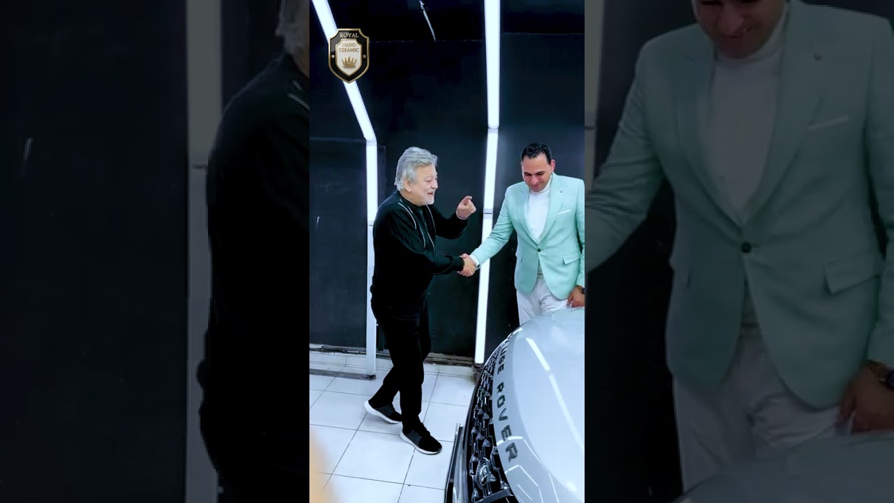الفنان عماد رشاد إختار يحمي عربيتة الجديدة وإستلمها مننا اجدد من الجديدة