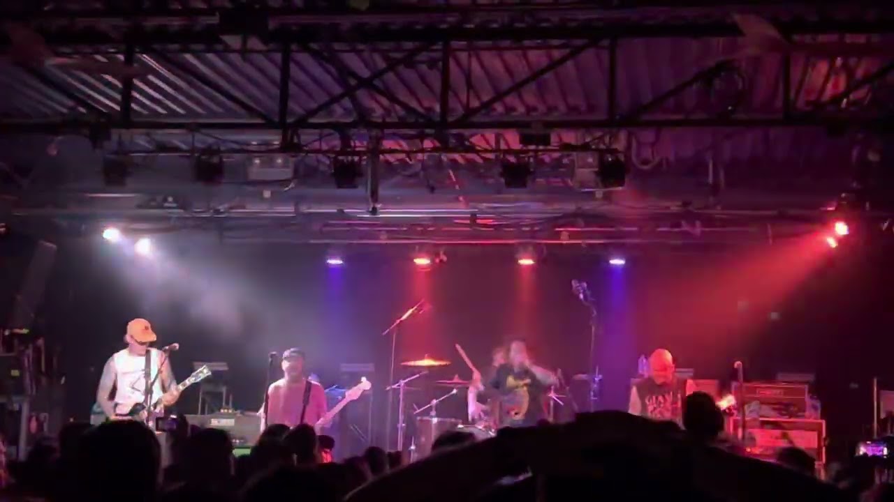 Comeback kid &ldquo;Surrender Control &ldquo; live 5/25/22