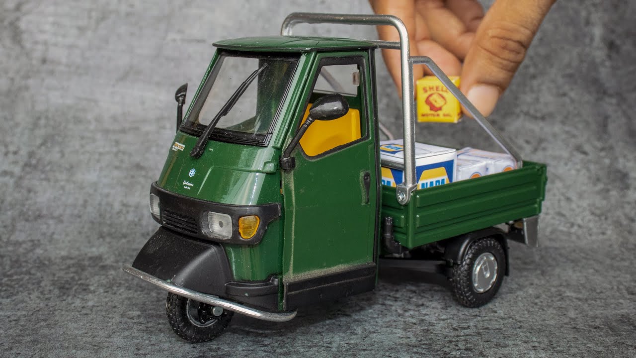 Unboxing Of Mini Piaggio Ape  1:18 Diecast Scale Model Auto Rickshaw
