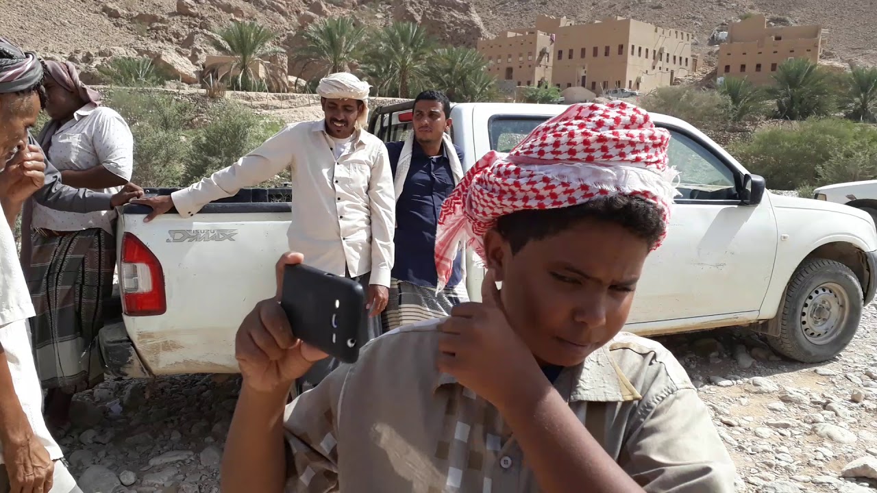 زامل حضرمي _ وادي العين ، زواج آل بارفعه الشاعر بوعمر بنوب