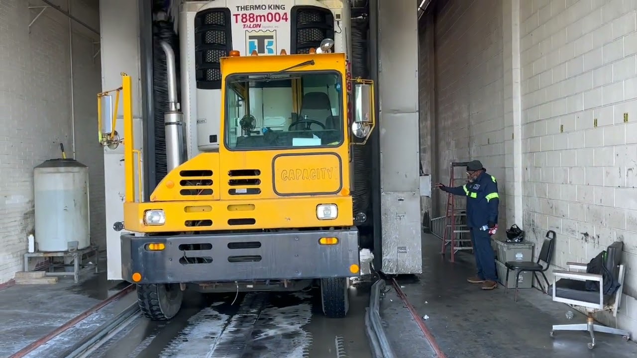 Truck Washes Gantry System
