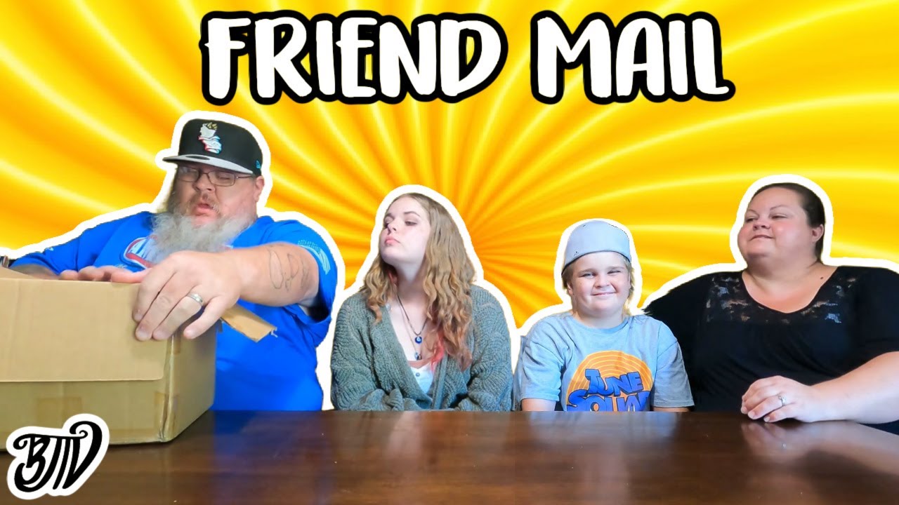 Unboxing Friend Mail || Japanese Snacks