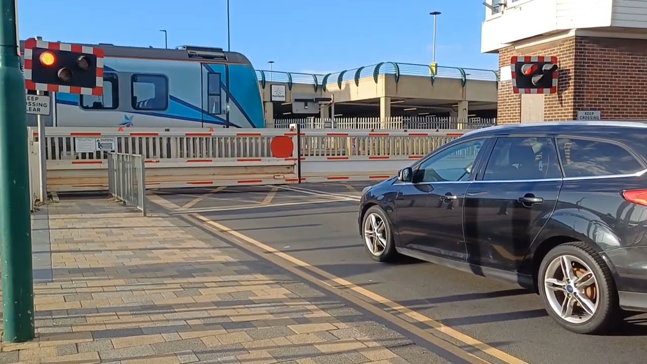 Redcar Central level crossing