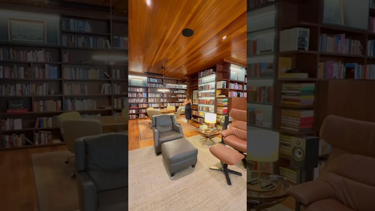 Tour completo pela maior biblioteca dentro de um apartamento que eu j&aacute; vi!