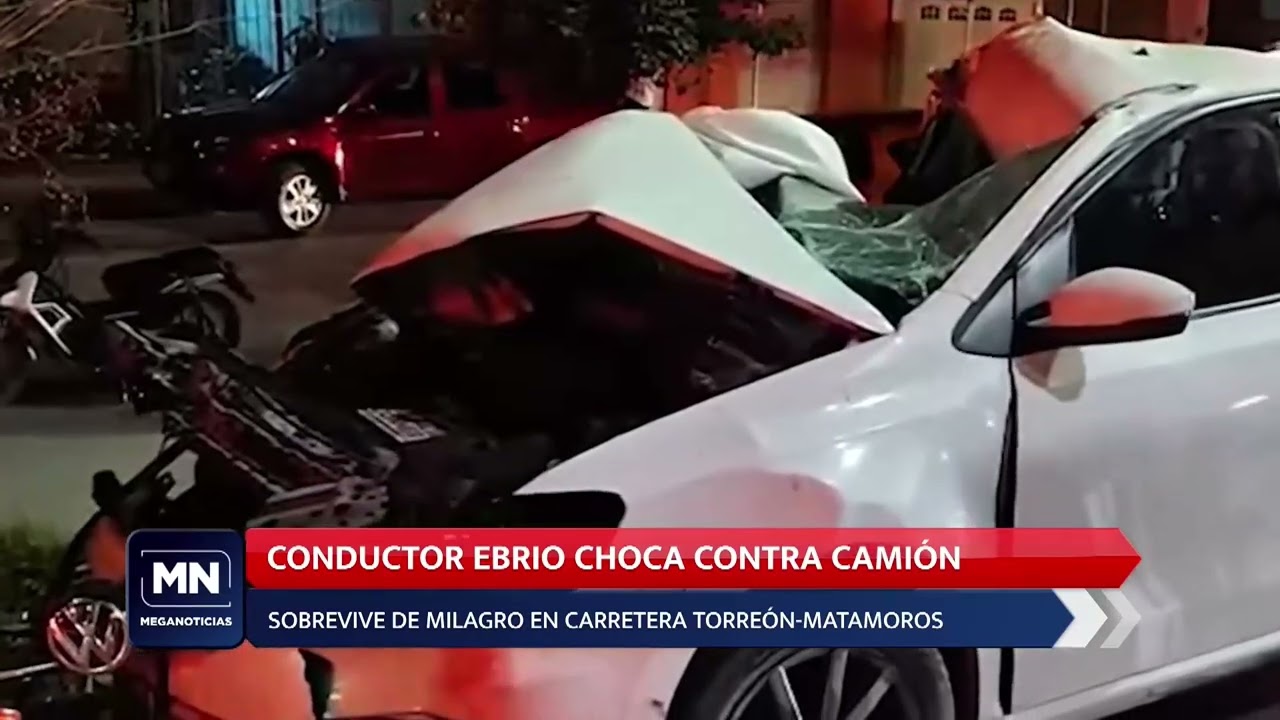 ¡Se estampó! Conductor borracho causa fuerte accidente en Torreón
