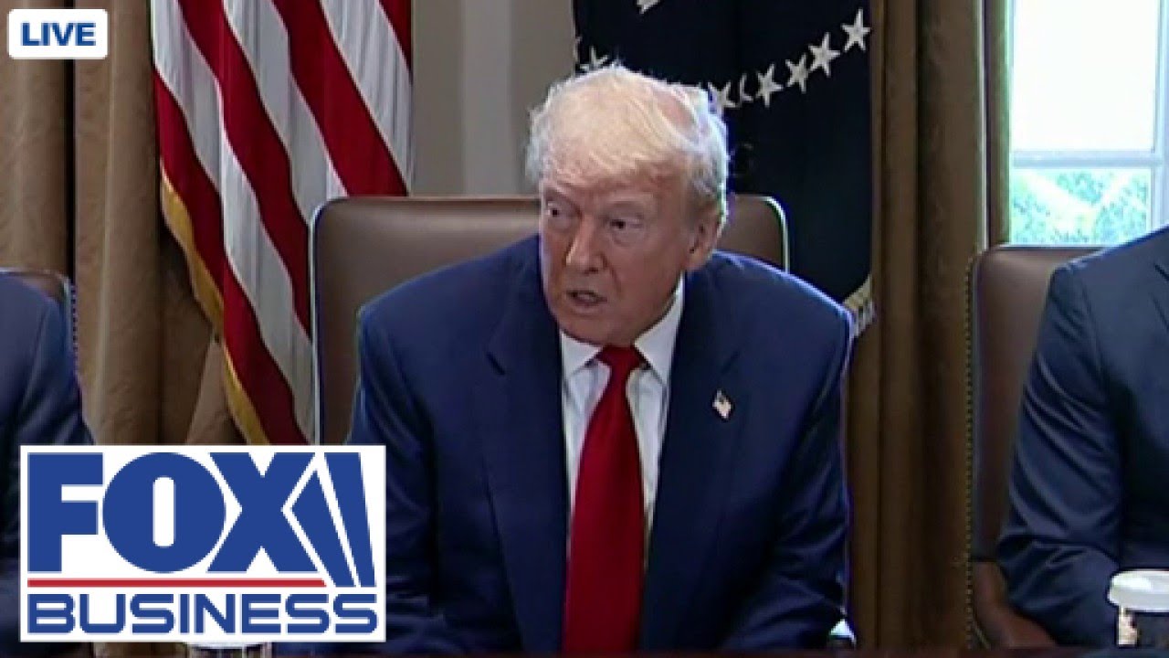 Trump holds Cabinet meeting at White House